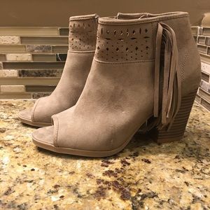 SO laser cut ankle boots